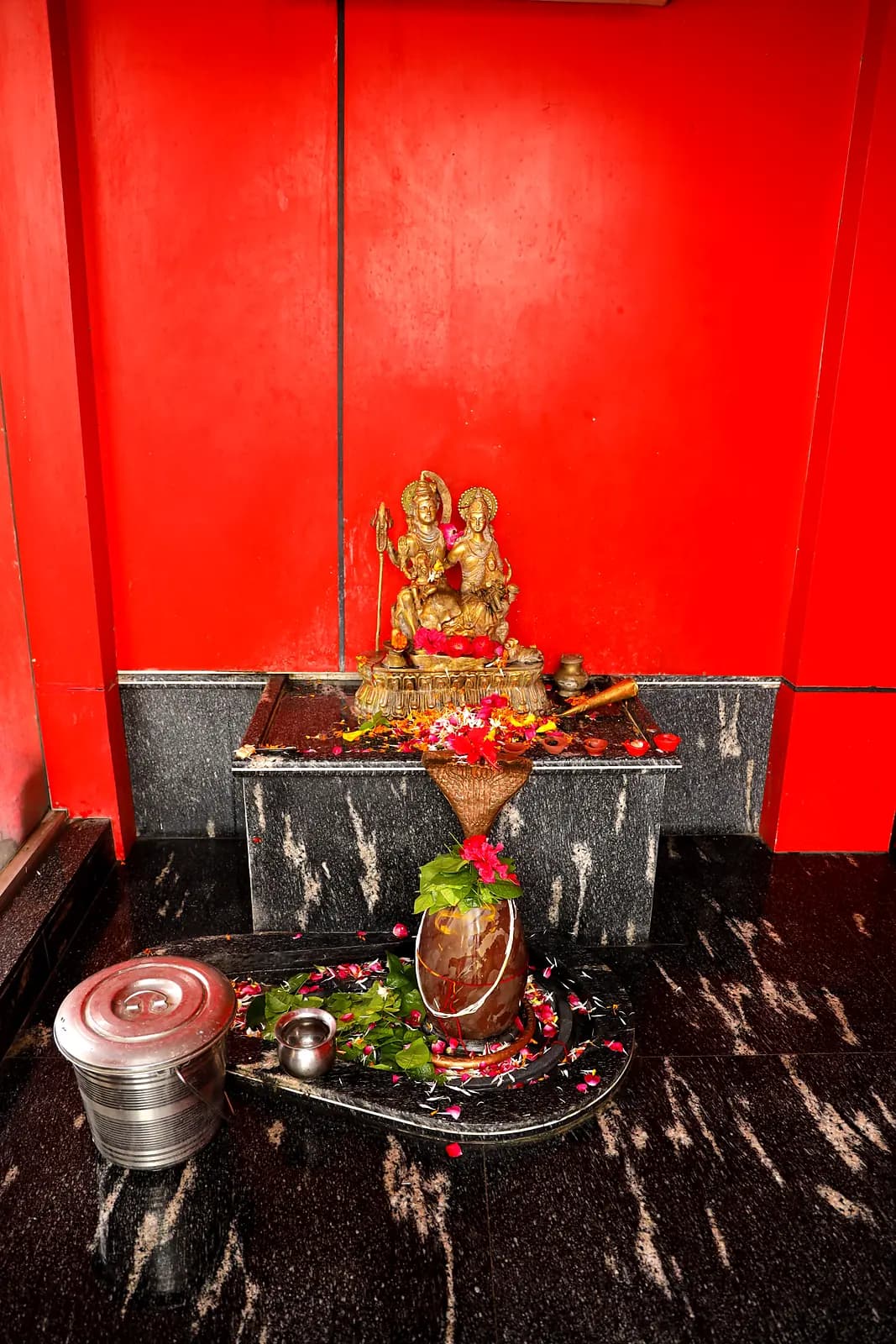 Shiva Linga with the copper kalash