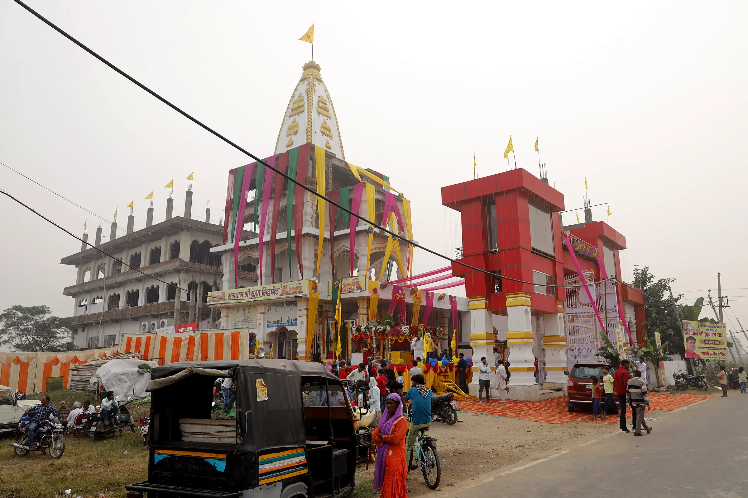 The temple seen from the street on festival day