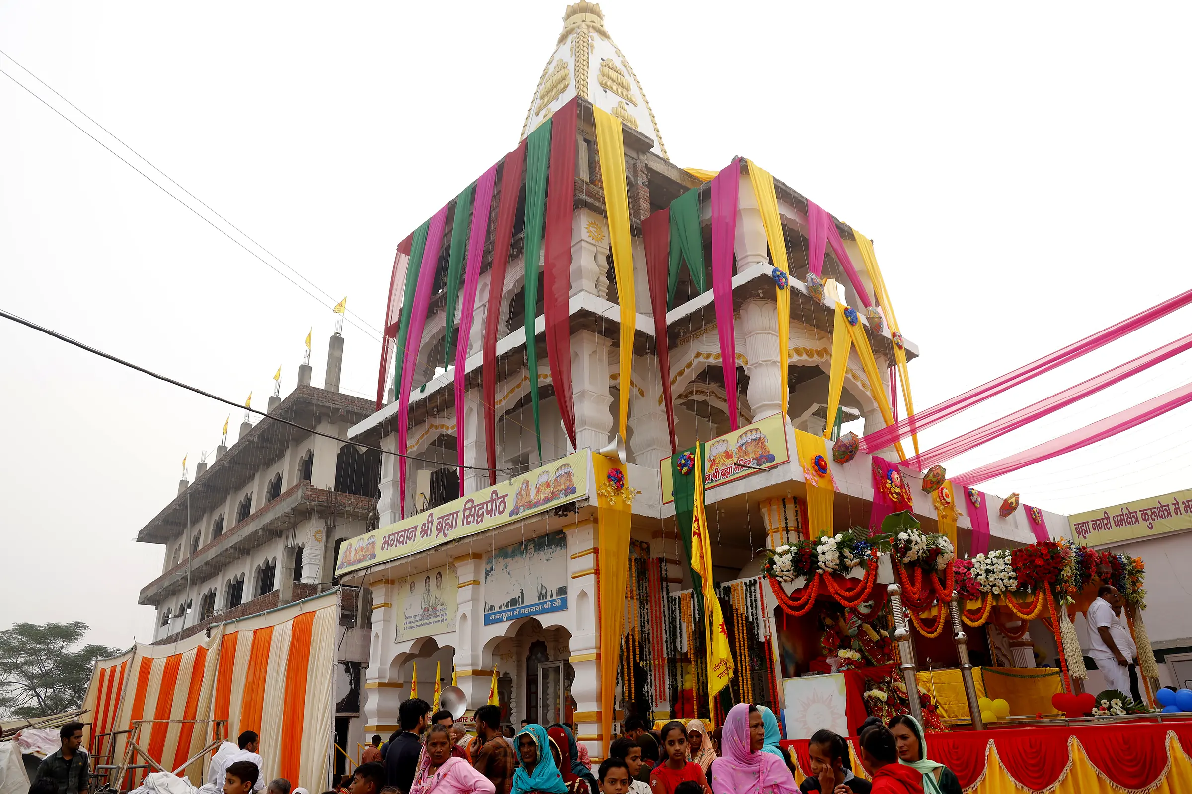 Wide view of the temple during the utsav